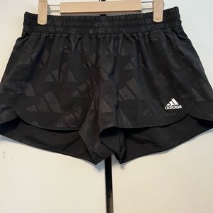 EUC 2 Pair Bundle Adidas Aeroready 5 inch running shorts size M